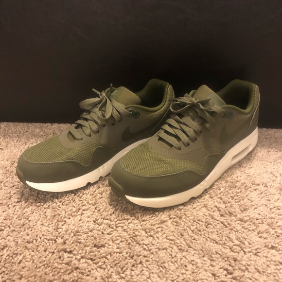 Nike Other - Nike Air Max 1 Olive Green Sz8